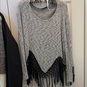 Fray sweater gray white heathered